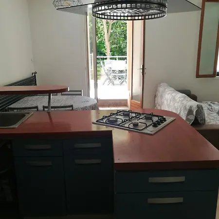 Logement 70 M2 A 5 Min Gare St Roch Apartment